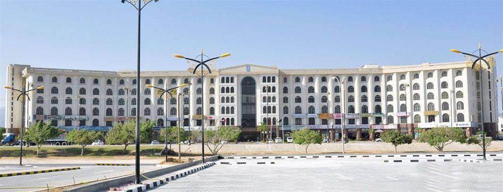 Hamdan Plaza Hotel Salalah, An Htg Hotel Buitenkant foto