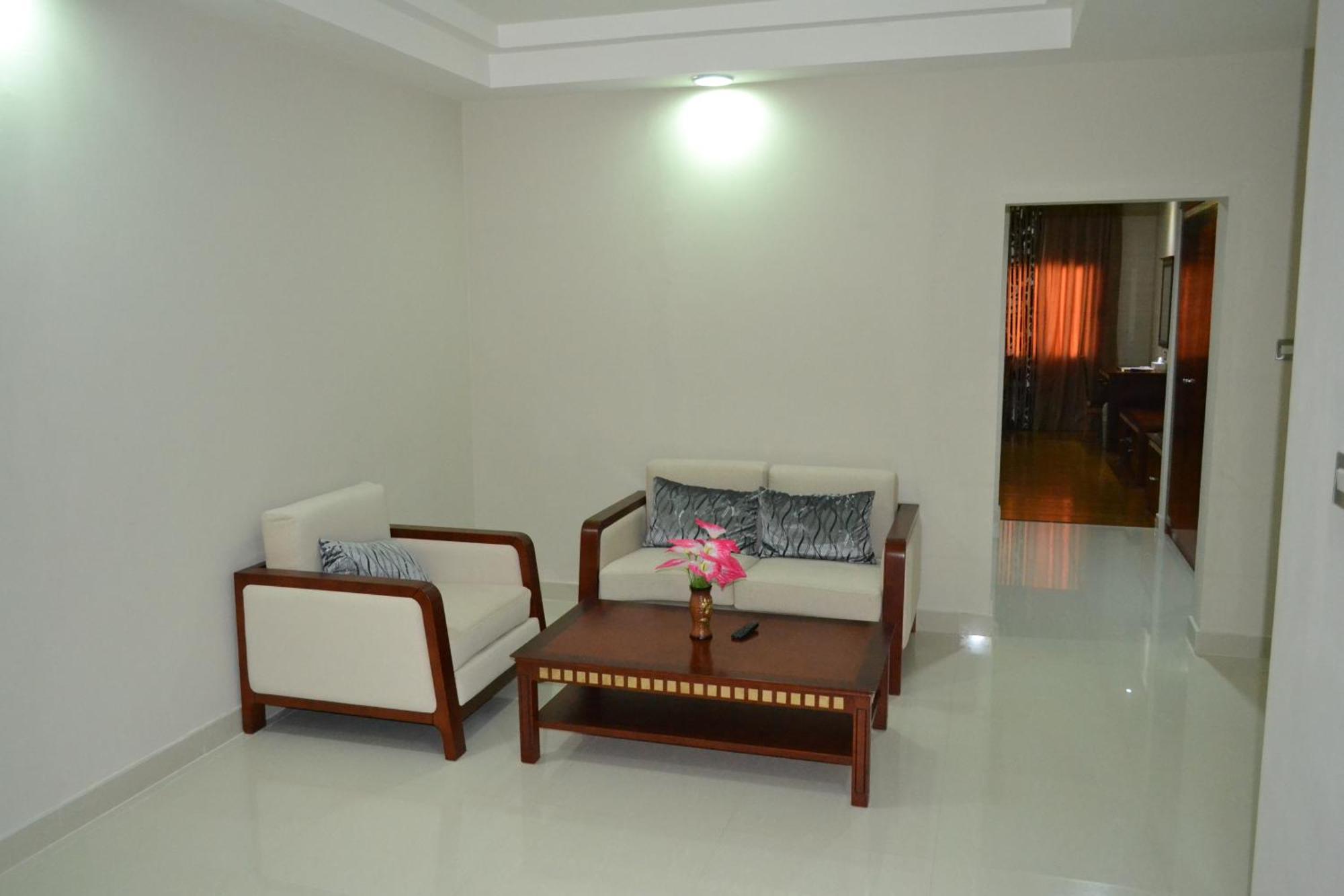Hamdan Plaza Hotel Salalah, An Htg Hotel Buitenkant foto
