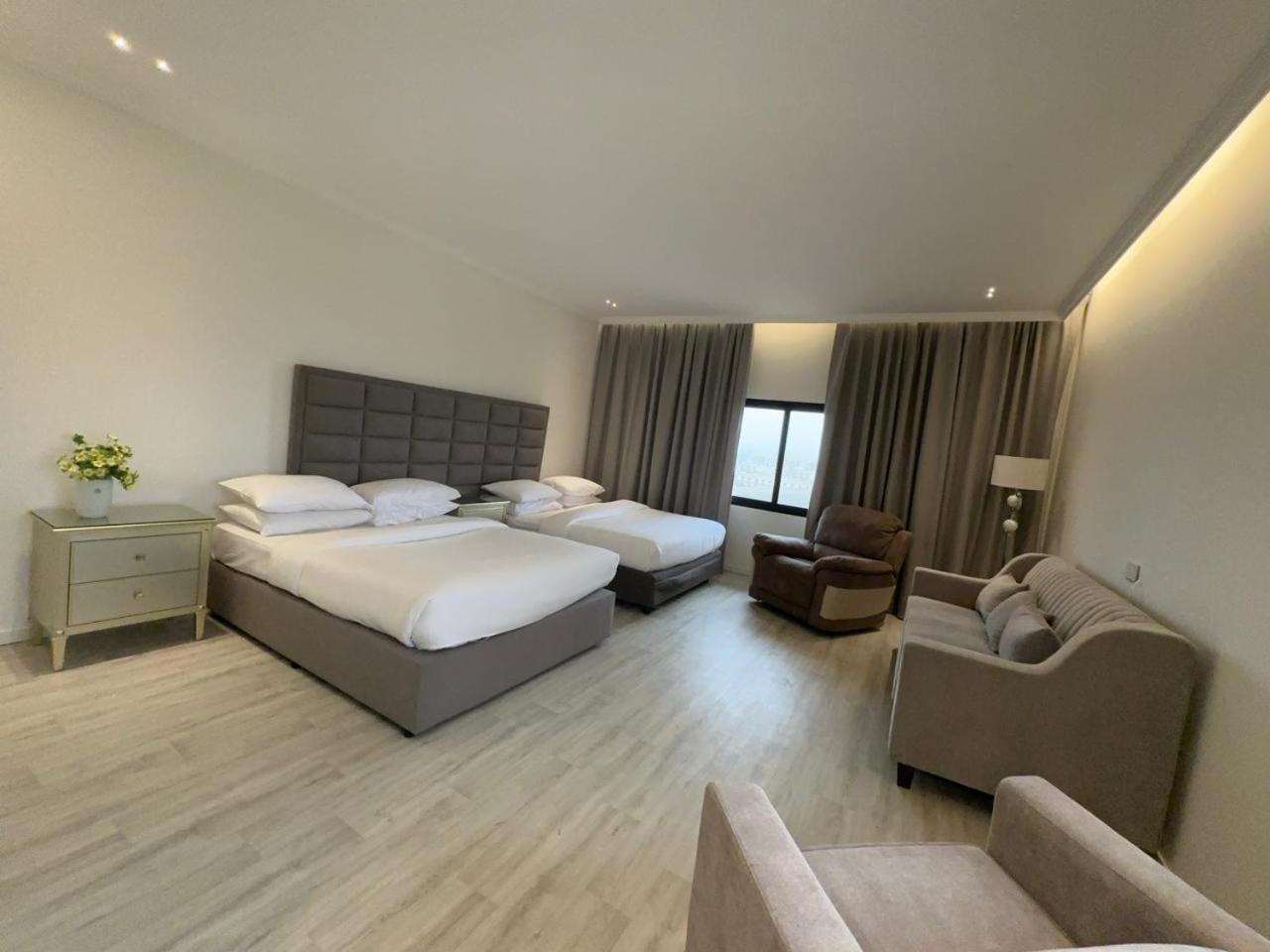 Hamdan Plaza Hotel Salalah, An Htg Hotel Buitenkant foto